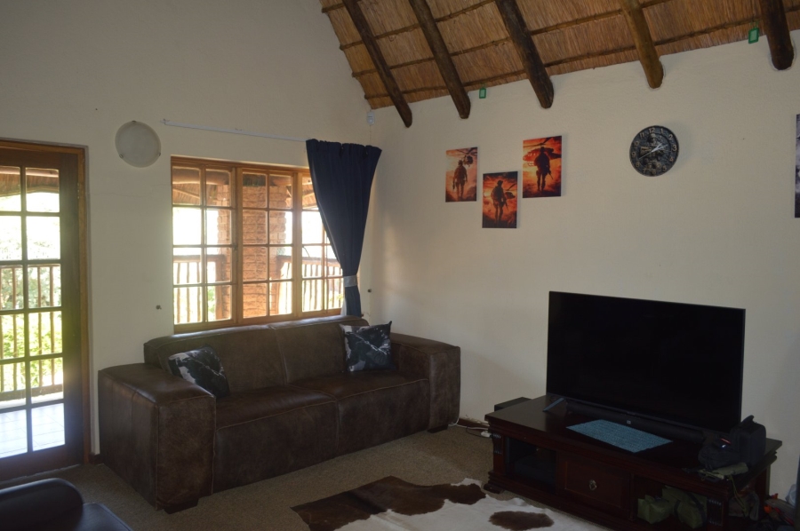 5 Bedroom Property for Sale in Wilkoppies North West